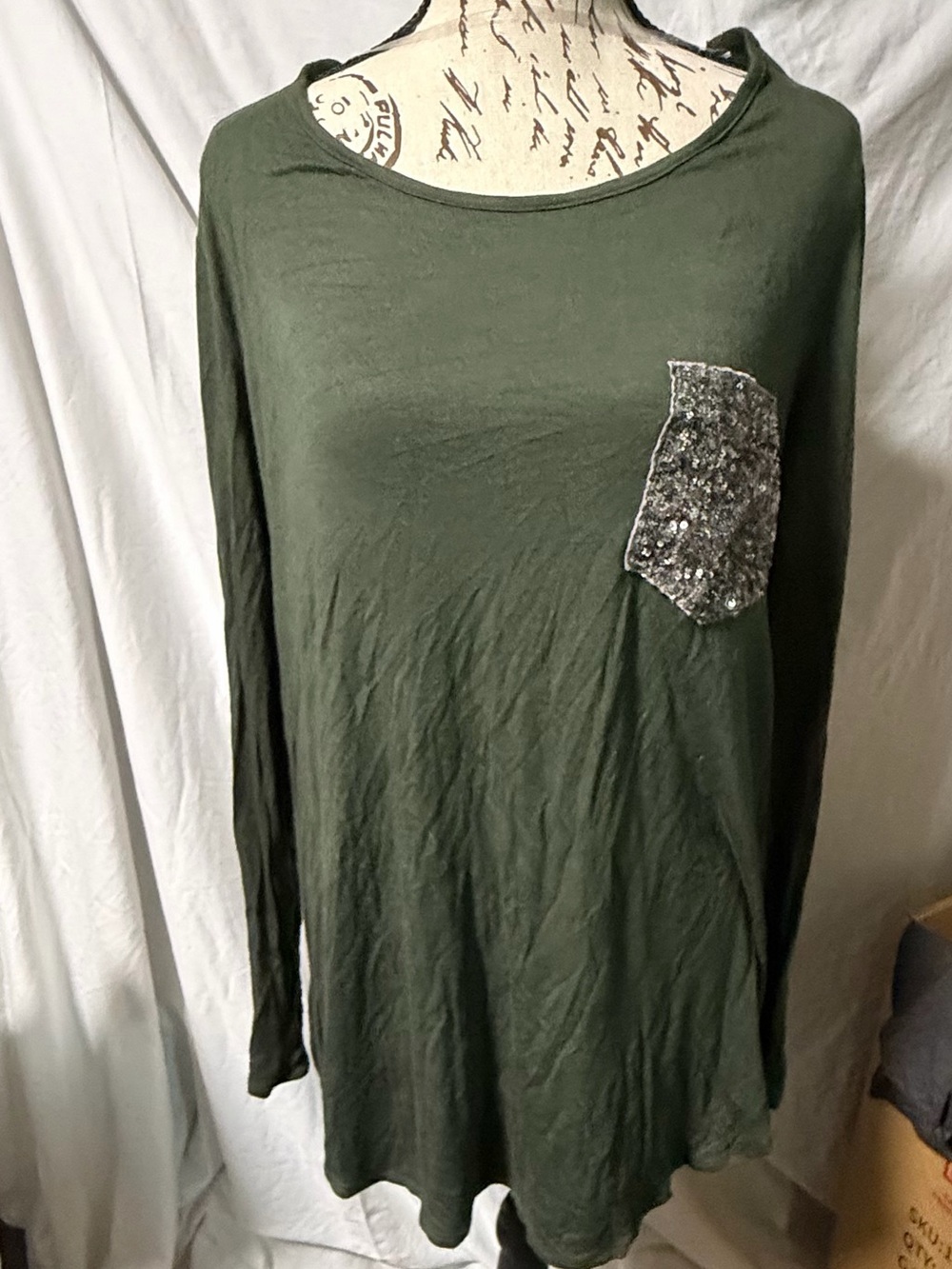 Brenda's U.S.A. Olive Green Sequin Pocket Long Sleeve Tunic Top